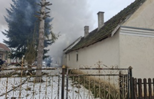 Tizenhat alkalommal riasztották a somogyi tűzoltókat a hétvégén