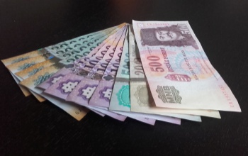 Januártól 138 ezer forintra nő a minimálbér
