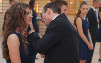 Szalagavató a katolikus gimnáziumban- videó