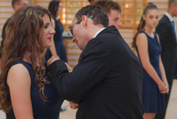 Szalagavató a katolikus gimnáziumban- videó