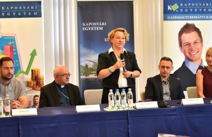 Keresztény vezetők a Kaposvári Egyetemen