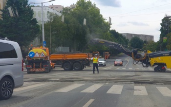 Marják az aszfaltot a Füredi csomópontban