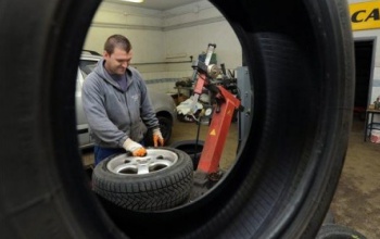 Köd, csúszós utak: az óvatosság életet menthet!