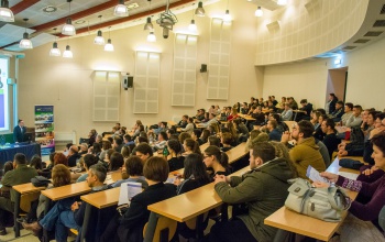 A rektori konferencia a kötelező maszkhasználatot javasolja a felsőoktatásban