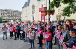 Giro d’Italia – Szita Károly vágta le a Kossuth téri visszaszámláló utolsó szalagját
