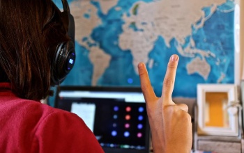 Ingyenes internettel segítik az online oktatást