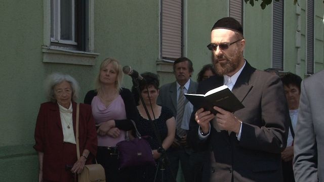 A holokauszt áldozataira emlékeztek