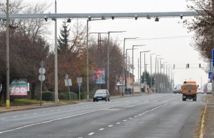 Végre kiderült >> Ennél a sebességnél büntetnek a szupertraffipaxok!!!