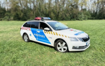 Már bevonták a jogsiját, mégis száguldozott