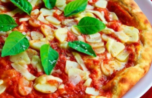 A paradicsomszósz miatt hívják vissza a pizzatésztát