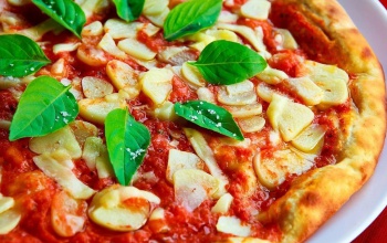 A paradicsomszósz miatt hívják vissza a pizzatésztát