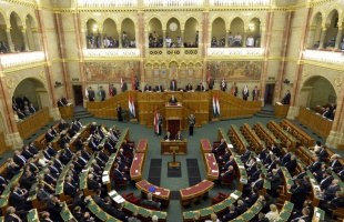 Újraválasztották miniszterelnöknek Orbán Viktort