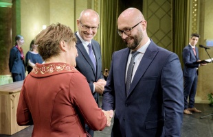 Állami kitüntetést kapott a Csiky Gergely Színház igazgatója
