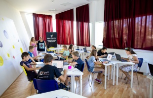 Több mint 1000 gyermek vett részt eddig a Digitális Tudásközpont foglalkozásain