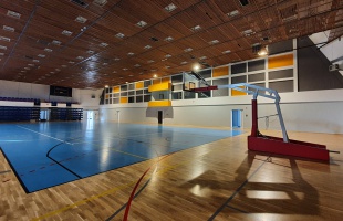 Úgy felújították a régi sportcsarnokot, hogy rá sem ismerni