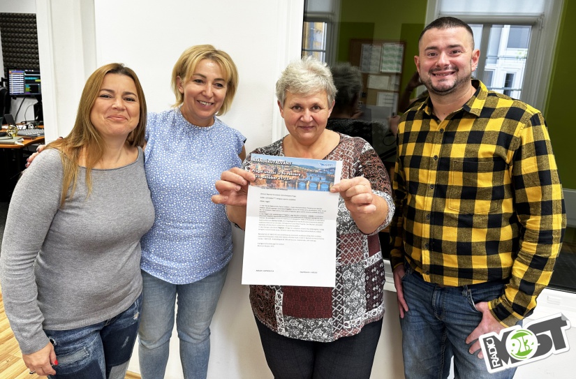 A szerencsés hallgató testvérével utazik a cseh fővárosba