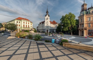 Szita Károly bemutatta képviselőjelöltjeit