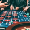 Fotó: https://www.pexels.com/hu-hu/foto/kaszino-szerencse-jatek-chips-3279695/
