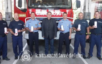 Elismerték a tíz éve szolgáló tűzoltókat