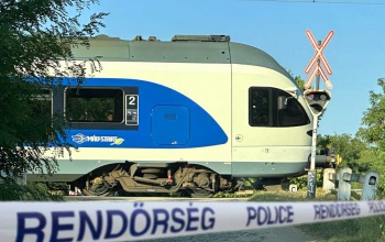 Embert gázolt a vonat Balatonmáriafürdőn