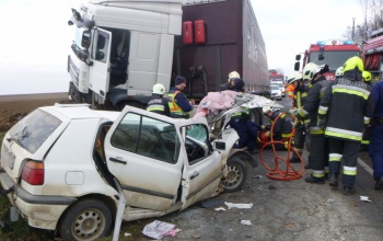 Halálos baleset Igal és Somogyszil között – mentőhelikopter is érkezett a balesethez