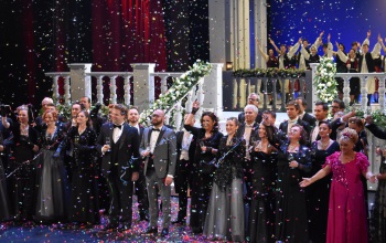 A Csiky zenés gálaműsorát mutatják be a Duna Televízióban szilveszterkor
