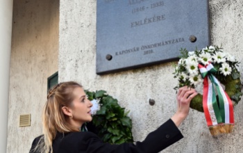 Gróf Apponyi Albertre emlékeztek