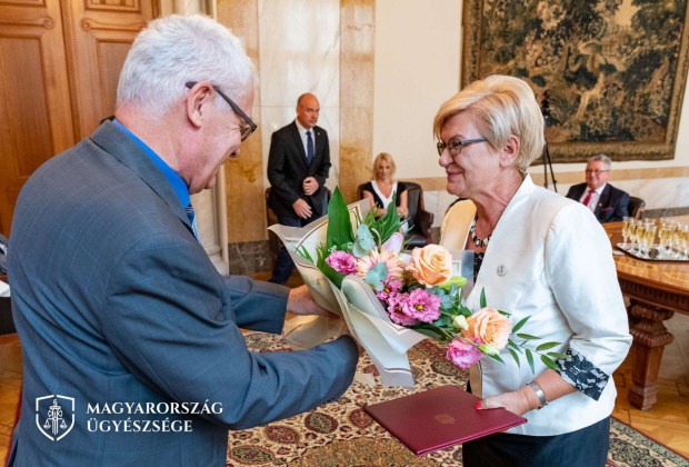 Állami kitüntetést kapott a somogyi ügyész