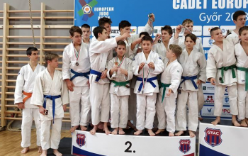 Ezüstöt nyertek a sportiskolások a serdülő dzsúdó csapat országos bajnokságon