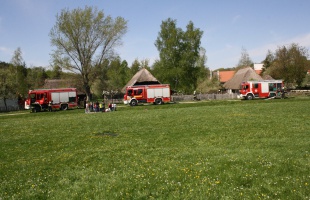 Bevetésen voltak a tűzoltók a Szennai Skanzenben