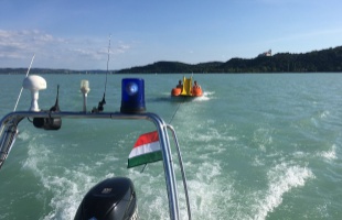 Újabb mentések a Balatonból