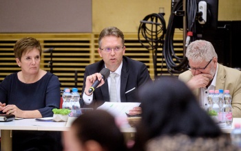 Hankó Balázs: megduplázza a kormány a családi adókedvezményt a jövő év elejéig