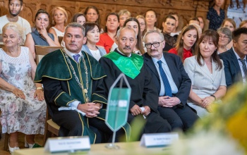 Kaposváron avatták díszdoktorrá a kirgiz agrártudományi egyetem rektorát