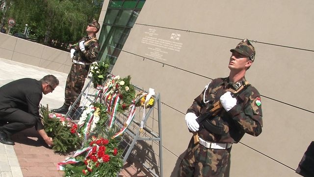 Emléktáblát avattak Király Béla tiszteletére