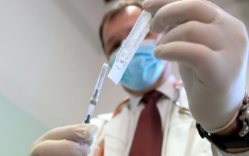 Szlávik: az oltásokkal csökkenthető a harmadik hullám nagysága