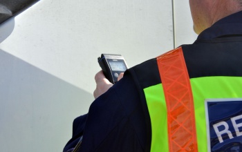 Ittasan szlalomozott az áruház parkolójában, majd nekihajtott egy másik autónak