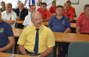 Elismerés azoknak, akik helytálltak a viharban
