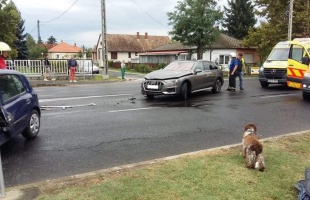 Két autó ütközött Fonyódon, az egyik sofőr súlyosan megsérült