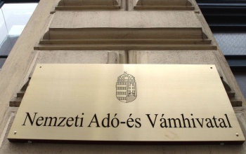 Tovább emelkedik az alanyi adómentesség határa