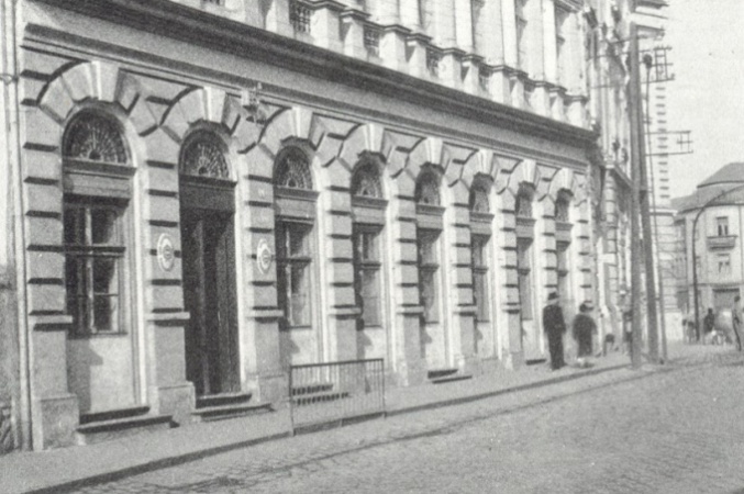 A leányiskola is a megszállóké lett