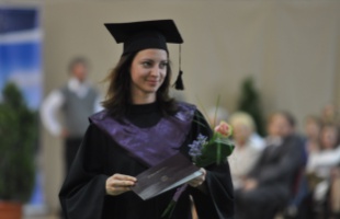 Félezer diplomát osztottak ki a Kaposvári Egyetemen