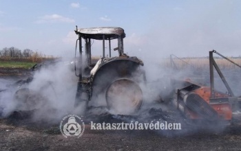 Energianád és traktor égett Jákón