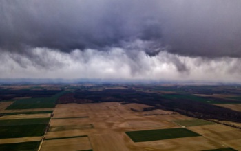 Elmoshat a zivatar, figyelmeztet a meteorológia