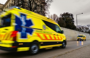 Beteget bántalmazott egy mentős, azonnal elbocsátotta mentőszolgálat