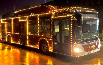December 6-án ismét kigördül a város útjaira a karácsonyi fénybusz