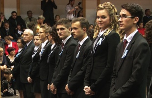 Szalagavató a Táncsicsban