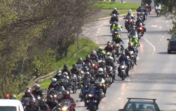 Elindult a szezon, begurultak a motorosok - videó