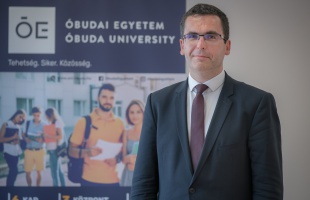 A jövő útja a kaposvári okosipari tudományos és innovációs park – Interjú Kovács Leventével, az Óbudai Egyetem rektorával