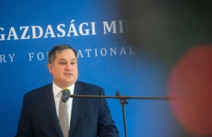 Erősödő magyar szerepvállalás a világ gazdasági életében