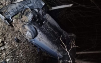 Brutális baleset történt az M7-esen: a mélybe zuhant egy autó